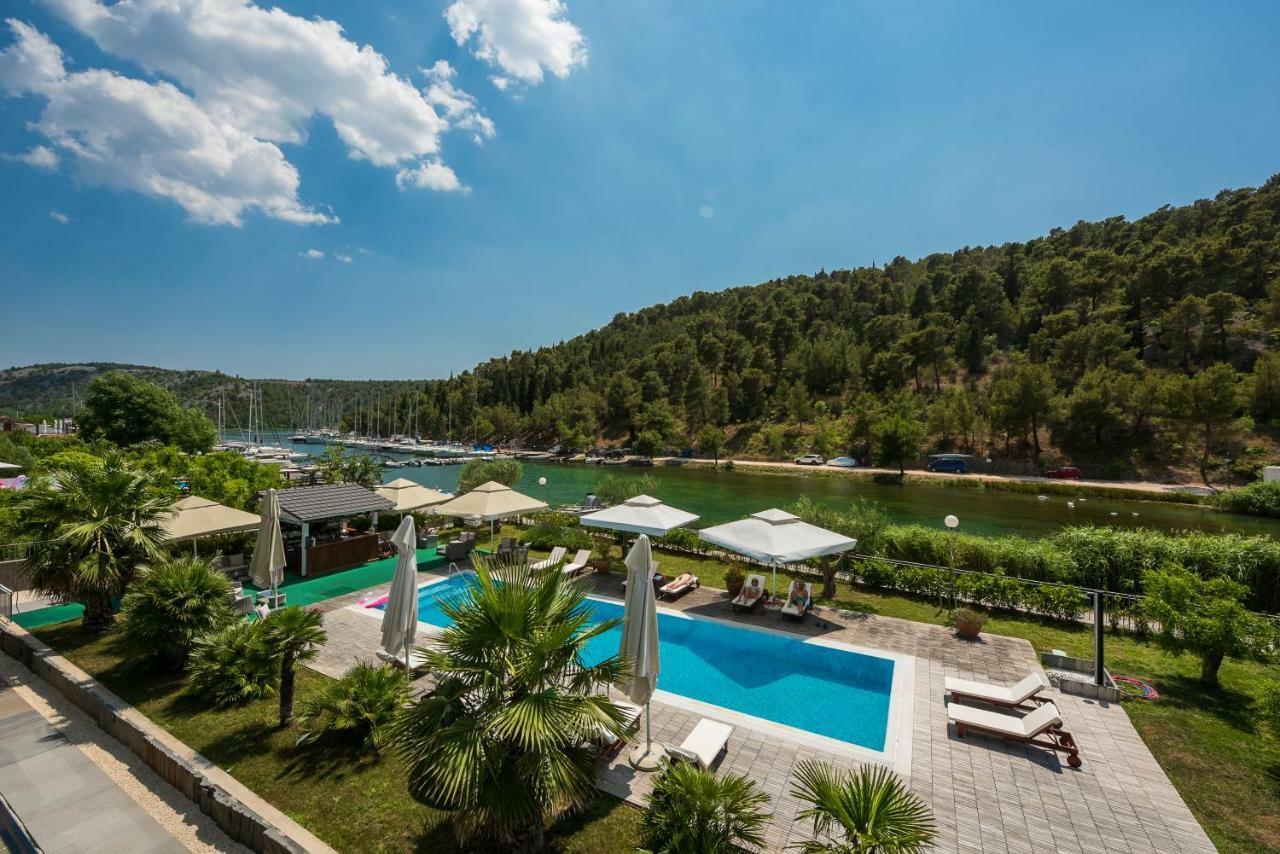 Hotel Bonaca Скрадин Екстер'єр фото